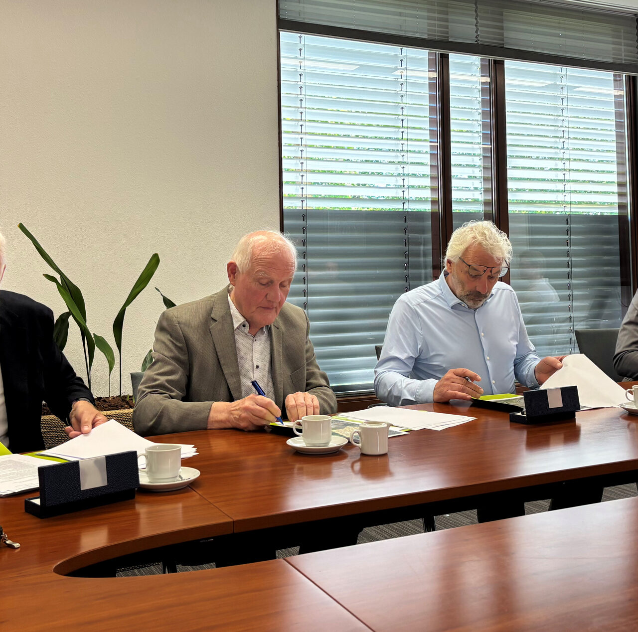 ondertekening-banbouw-laarbeek